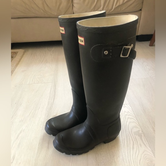 Hunter Original Tall Matte Black Waterproof Rain Boots - Picture 15 of 16